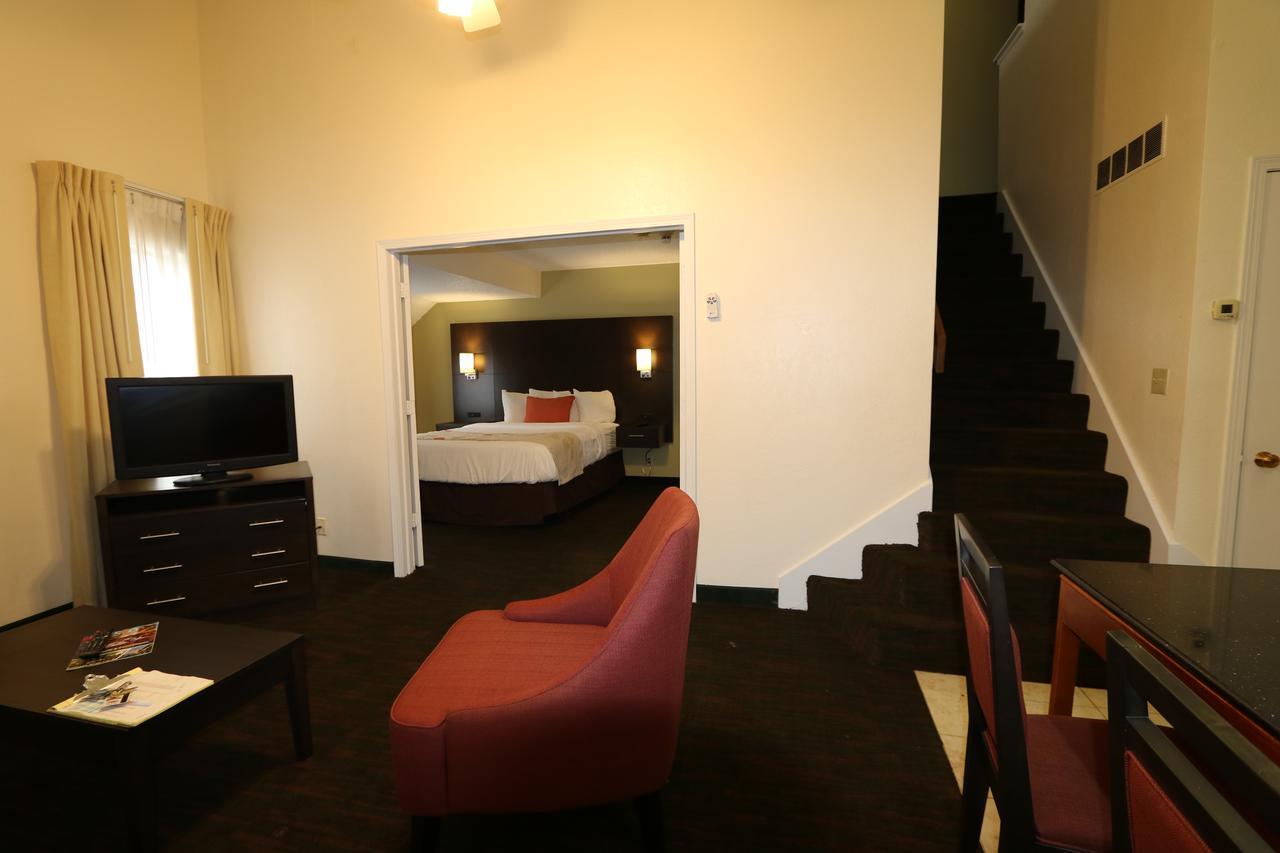 Fairbridge Inn & Suites - Akron Copley Township - West מראה חיצוני תמונה