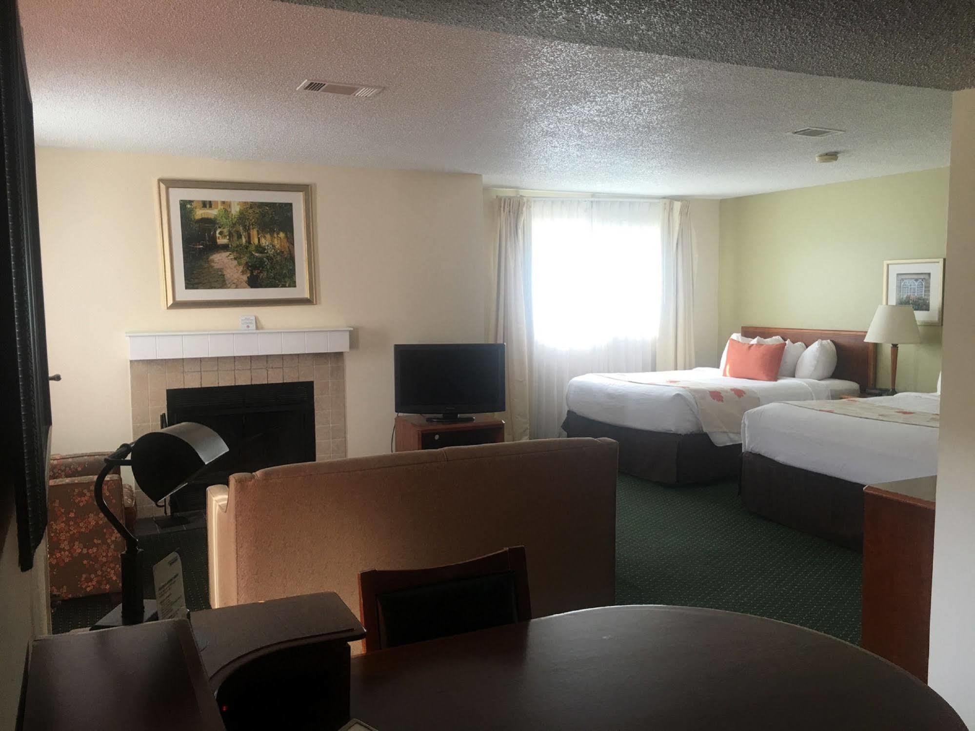 Fairbridge Inn & Suites - Akron Copley Township - West מראה חיצוני תמונה