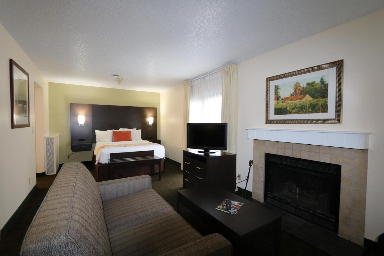 Fairbridge Inn & Suites - Akron Copley Township - West חדר תמונה
