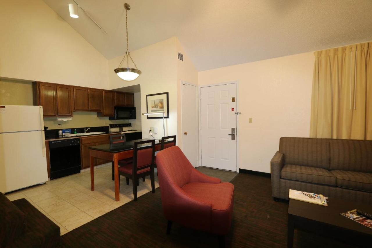 Fairbridge Inn & Suites - Akron Copley Township - West חדר תמונה